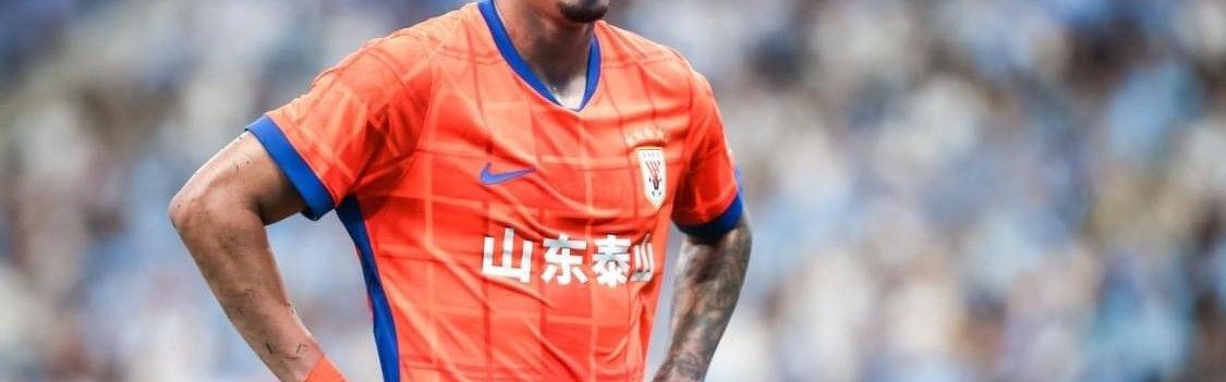 泰山对国安的首发很好预测，石柯和史松宸替换郑铮和彭啸就行了？