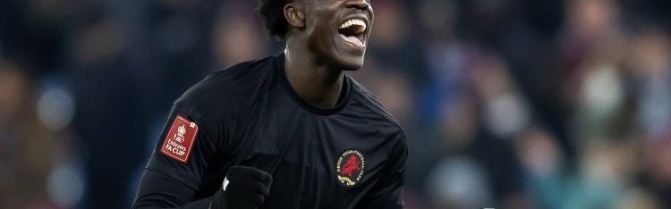 记者：维拉中场阿马杜-奥纳纳腿筋受伤，缺席与水晶宫的比赛